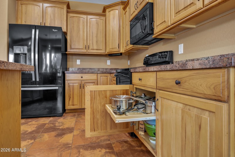 42621 W Heavenly Pl-15