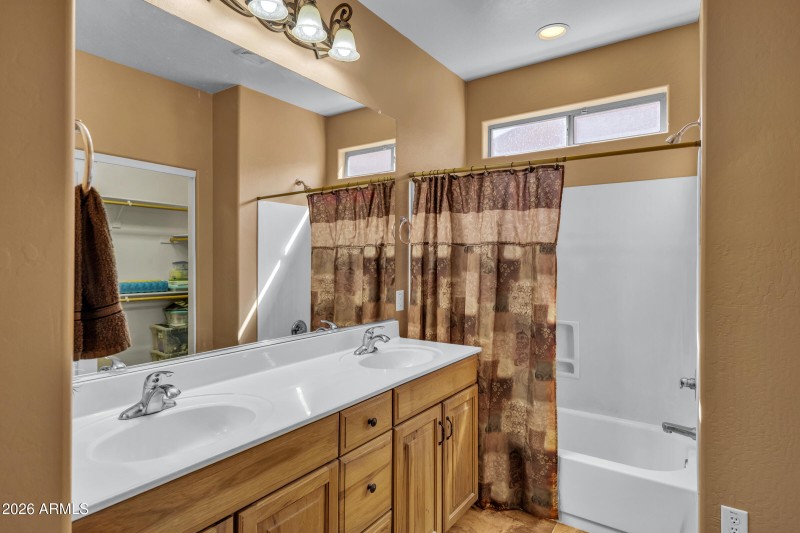 42621 W Heavenly Pl-23