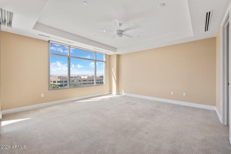 2211 E Camelback Rd - 299