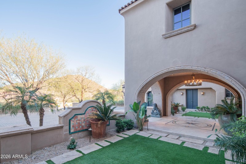 Side Front Driveway1