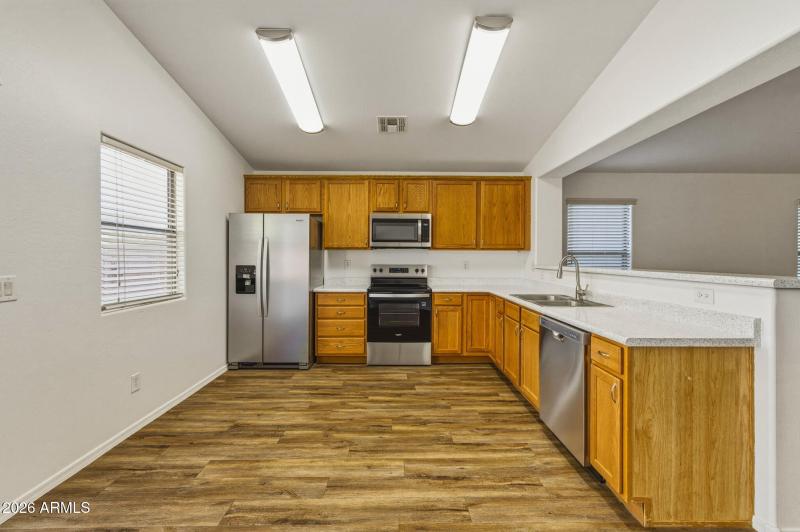 13-web-or-mls-41896 W Avella Dr-13