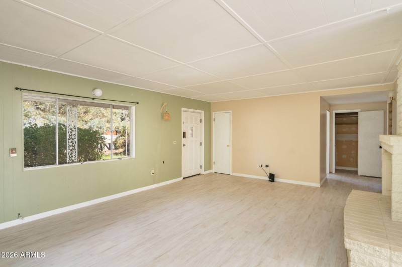 3-web-or-mls-3775-e-sycamore-ln