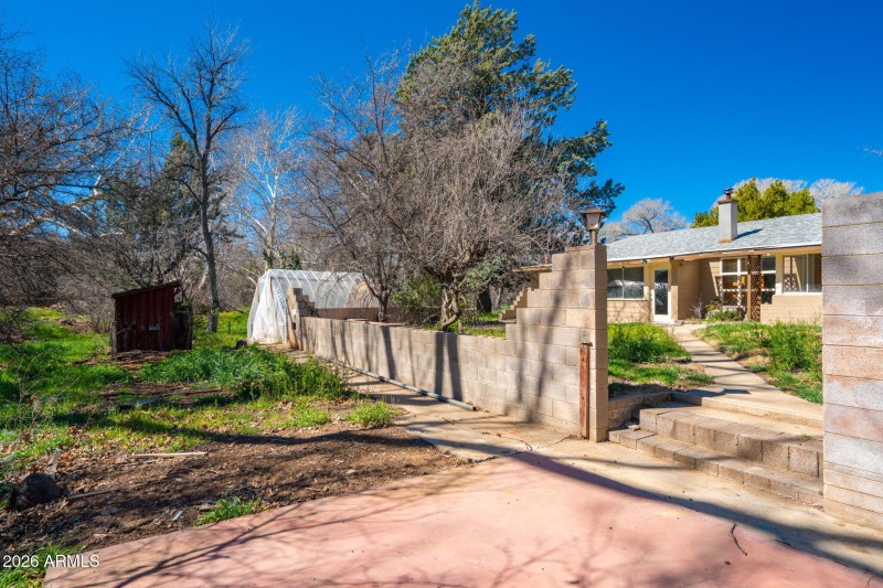 31-web-or-mls-3775-e-sycamore-ln