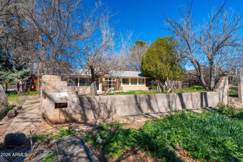 32-web-or-mls-3775-e-sycamore-ln