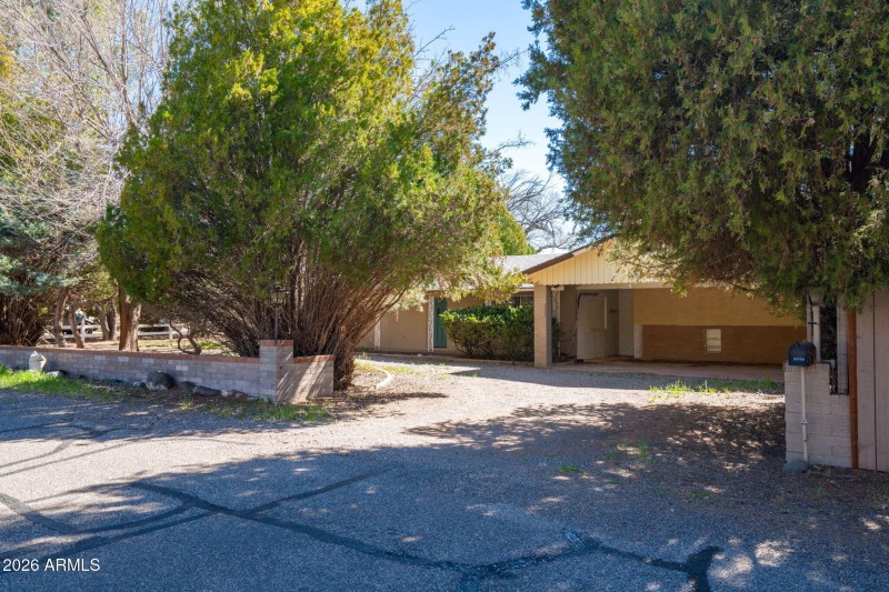 37-web-or-mls-3775-e-sycamore-ln