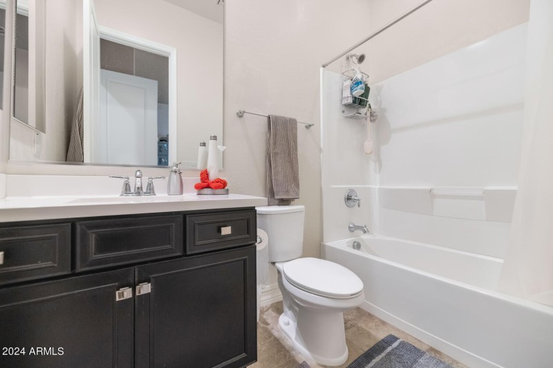 10148 W Avenida Del Rey-large-022-026-10