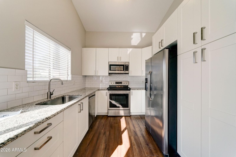 13589 W Ocotillo Lane-10