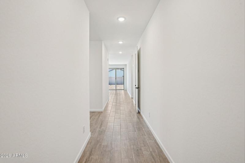 5-web-or-mls-W Camden Ave-S0703-005