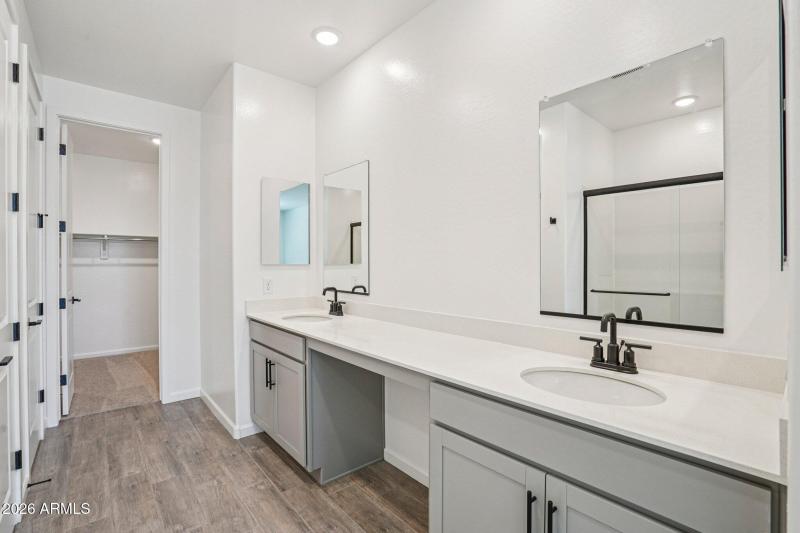 28-web-or-mls-W Camden Ave-S0703-028