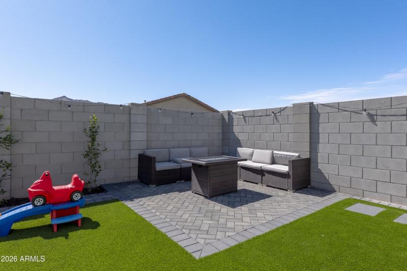 Yard Relax and Sit a Bit