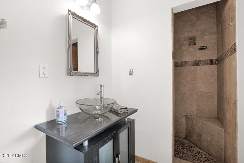 18-web-or-mls-P1558255