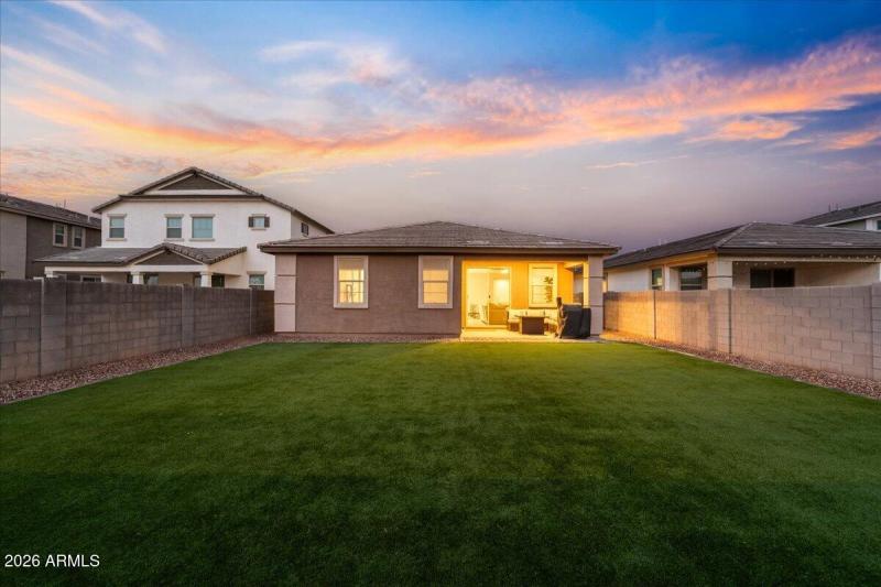 Backyard twilight pictures