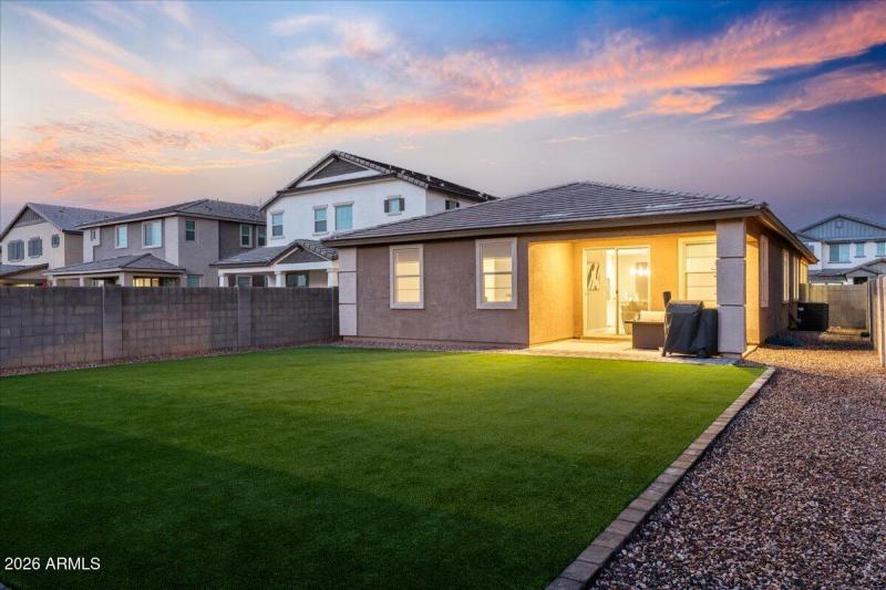 Backyard twilight pictures