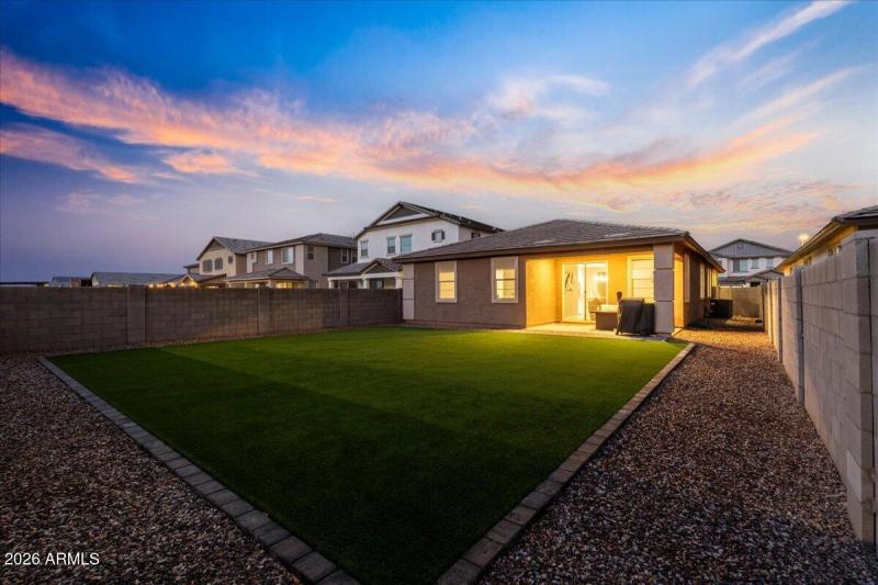 Backyard twilight pictures