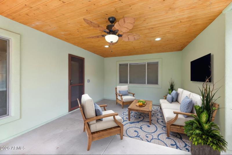 Property_7DE8_100_Rain_Trail_Rd-28_11-03