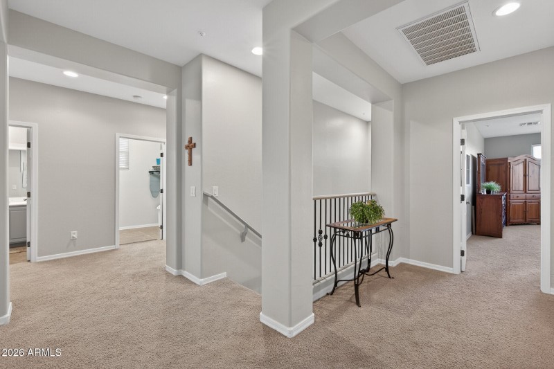 25_7135_W_Desert_Mirage_Dr25_mls