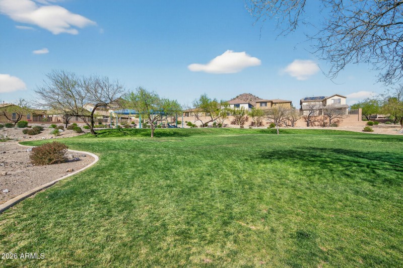 61_7135_W_Desert_Mirage_Dr61_mls