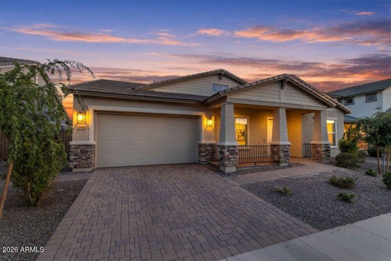 004_96-web-or-mls-527_a4m_tw_664