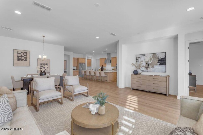 030_42-web-or-mls-124_a4m_ap_370