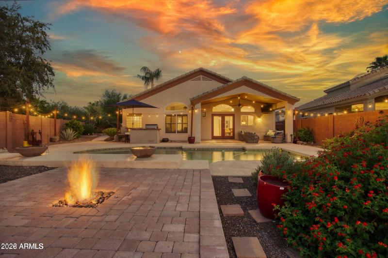 OttenbreitBackyardNightPool