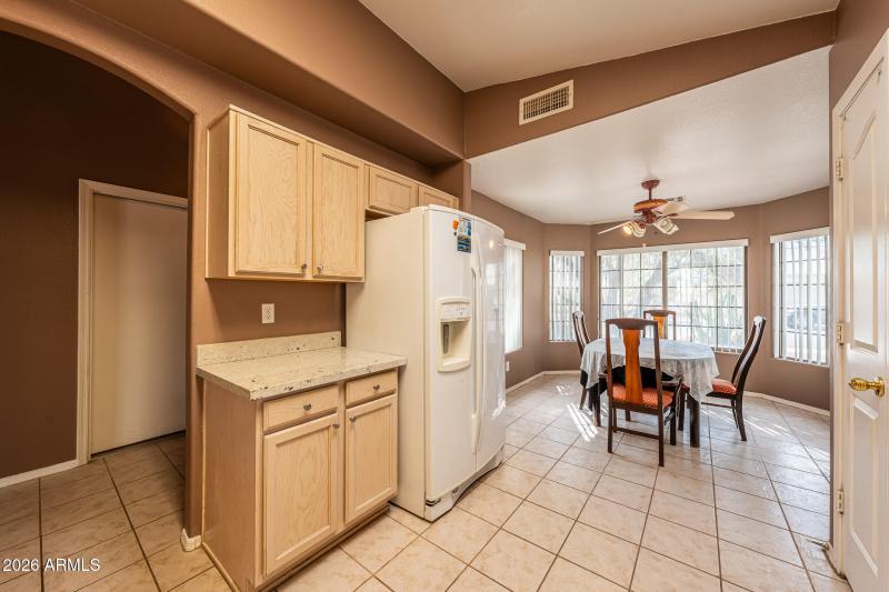 21Suprise 3bed 2bath 15551 N Lasso DR Wa