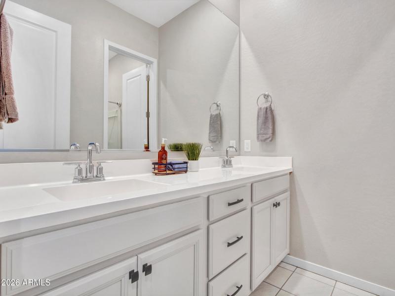 05-Hall-bathroom-(1)