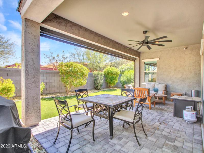 11-Back-patio-and-yard-(2)