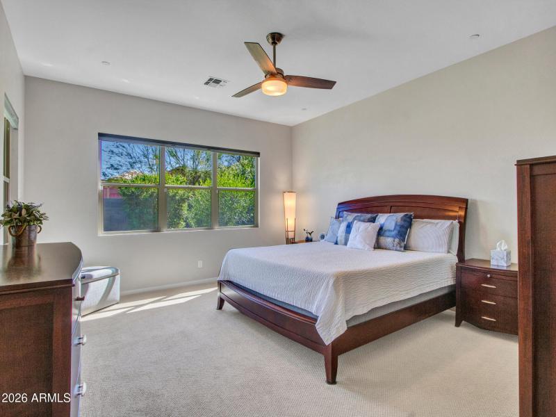 Un-staged Primary bedroom