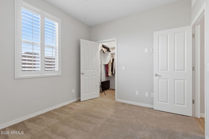 21-web-or-mls-16640 E Jean Dr-21