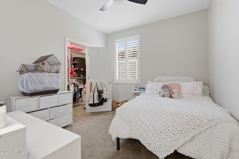 18-web-or-mls-16640 E Jean Dr-18