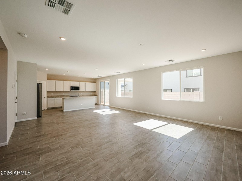 07_Lanner-Superstition-Vistas_Apache-Jun