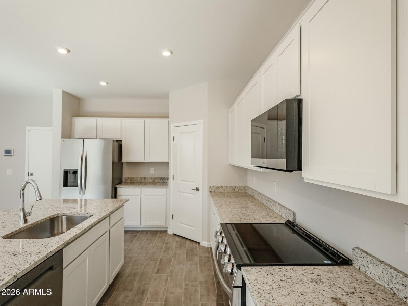 08_Lanner-Superstition-Vistas_Apache-Jun