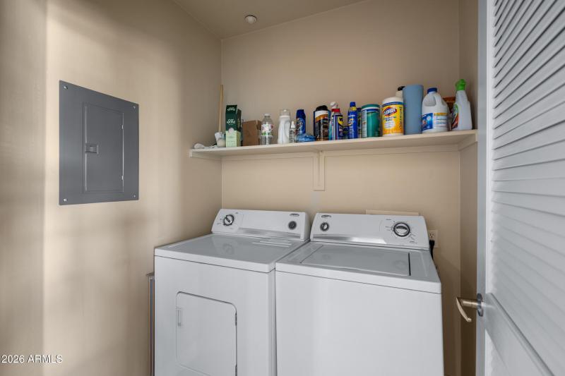 945 E Playa Del Norte Dr #5016-22