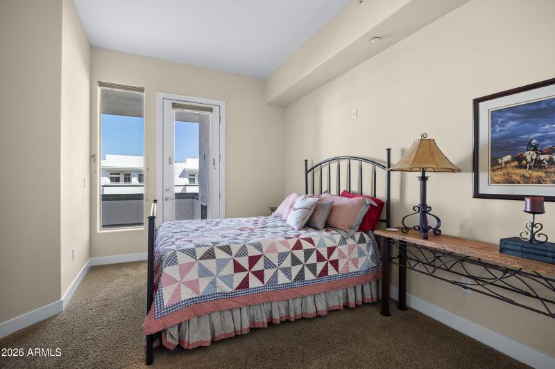 945 E Playa Del Norte Dr #5016-12