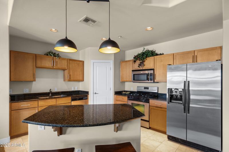 945 E Playa Del Norte Dr #5016-5