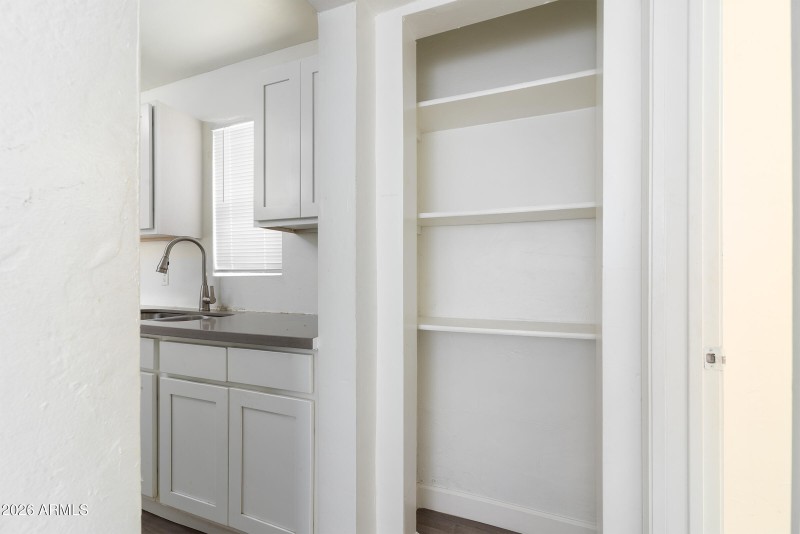 2142_Taylor_MLS_0007