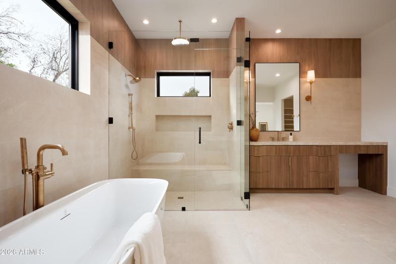 PropertyImageCo_2901EPiersonSt_WEB_6