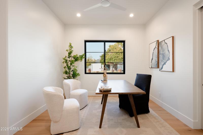 PropertyImageCo_2901EPiersonSt_WEB_12