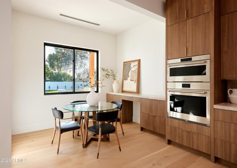 PropertyImageCo_2901EPiersonSt_WEB_32