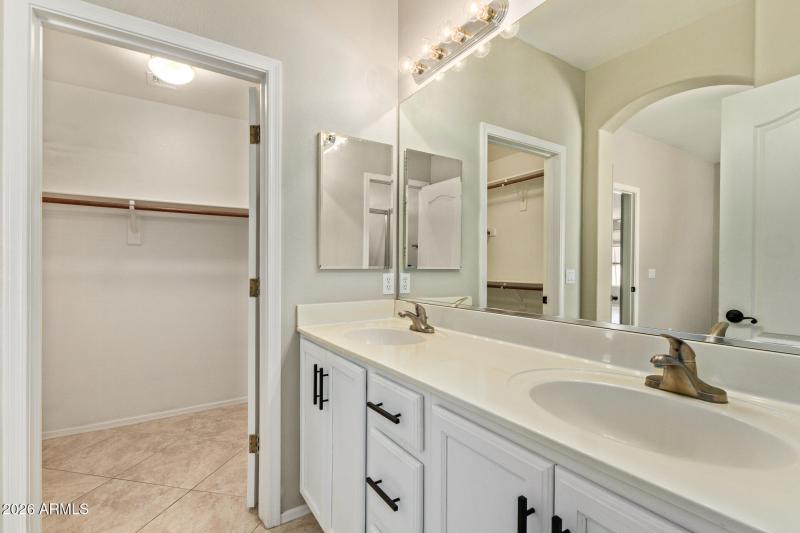 Primary Ensuite Bath