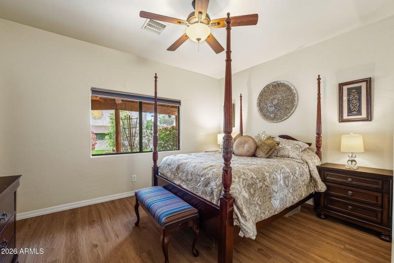 Bedroom w_attached bath