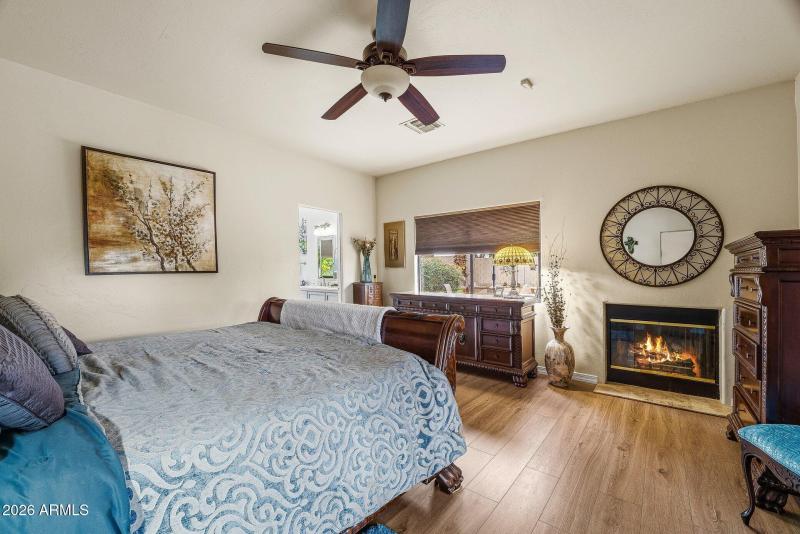 Primary Bedroom w_fireplace