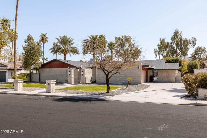 Front_of_Home_Photo_2