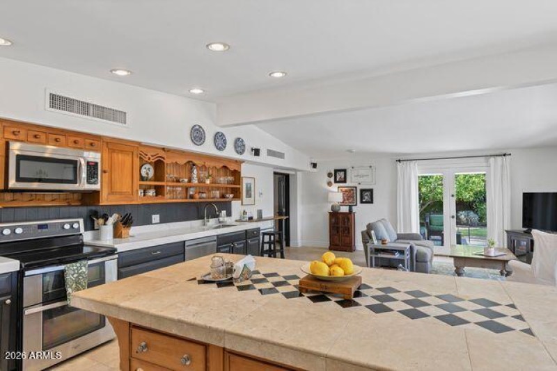 1109 Frier Pic- Kitchen 3