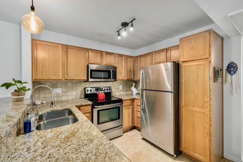 5122 E Shea Blvd 2097