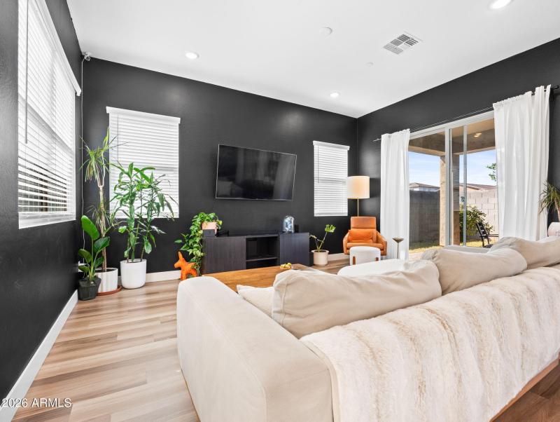 19-web-or-mls-1862 N 141st Ave-18