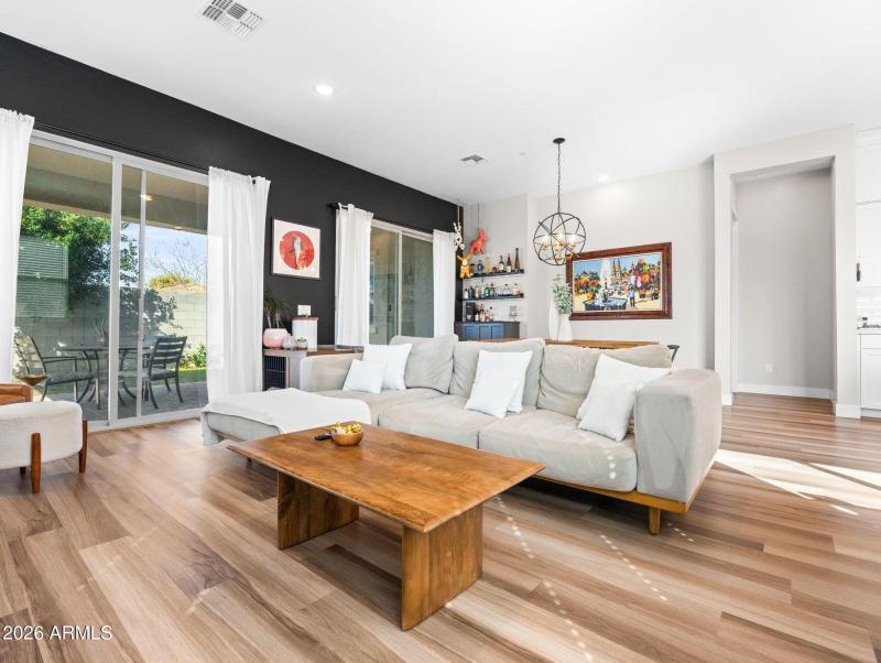 20-web-or-mls-1862 N 141st Ave-20