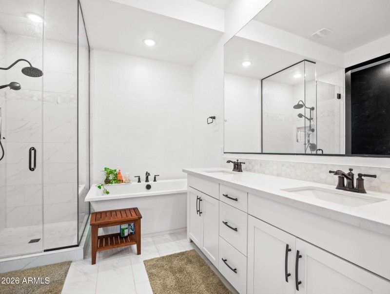 25-web-or-mls-1862 N 141st Ave-22