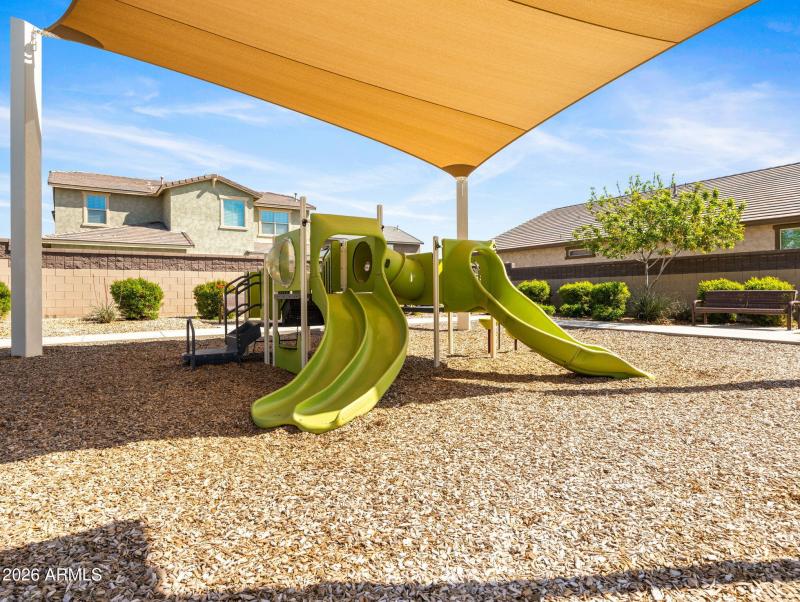 33-web-or-mls-1862 N 141st Ave-33