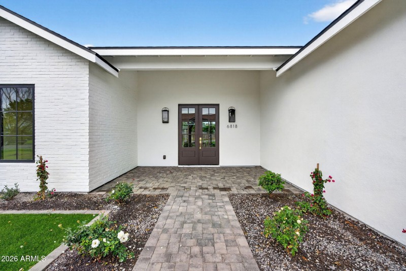 5-web-or-mls-056818 N 13th St